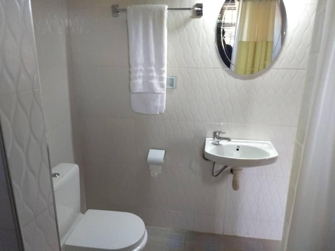 The Winford Boutique Hotel Achimota Taifa エクステリア 写真