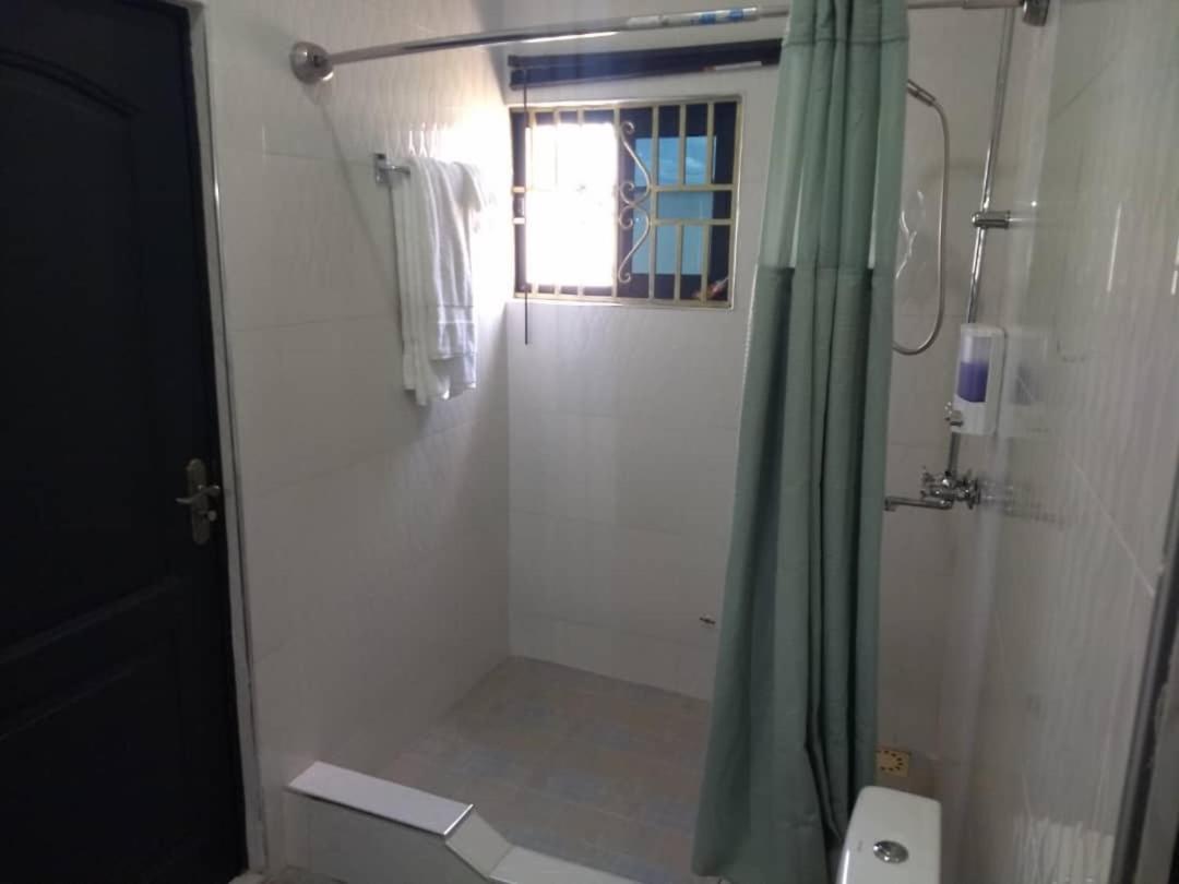 The Winford Boutique Hotel Achimota Taifa エクステリア 写真