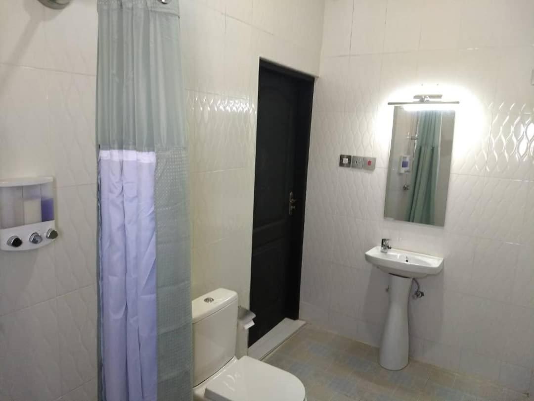 The Winford Boutique Hotel Achimota Taifa エクステリア 写真